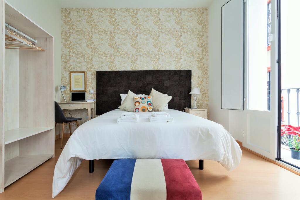 Hostly Acetres 1A Loft In City Center, Comunal Terrace, Fibre,Parking Optional Севилья Экстерьер фото
