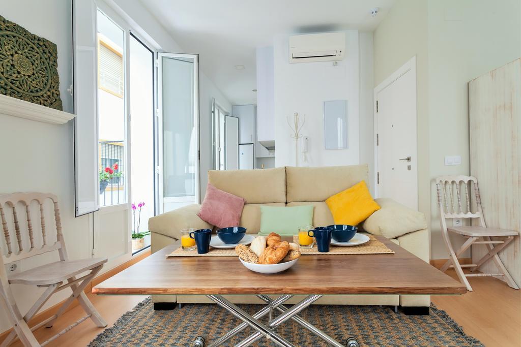 Hostly Acetres 1A Loft In City Center, Comunal Terrace, Fibre,Parking Optional Севилья Экстерьер фото