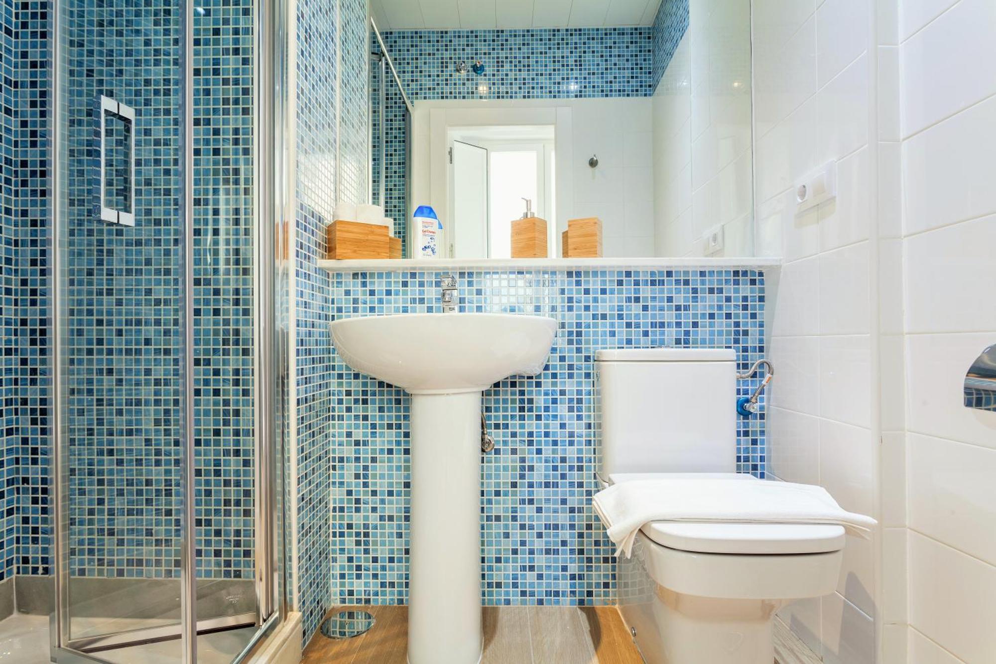 Hostly Acetres 1A Loft In City Center, Comunal Terrace, Fibre,Parking Optional Севилья Экстерьер фото