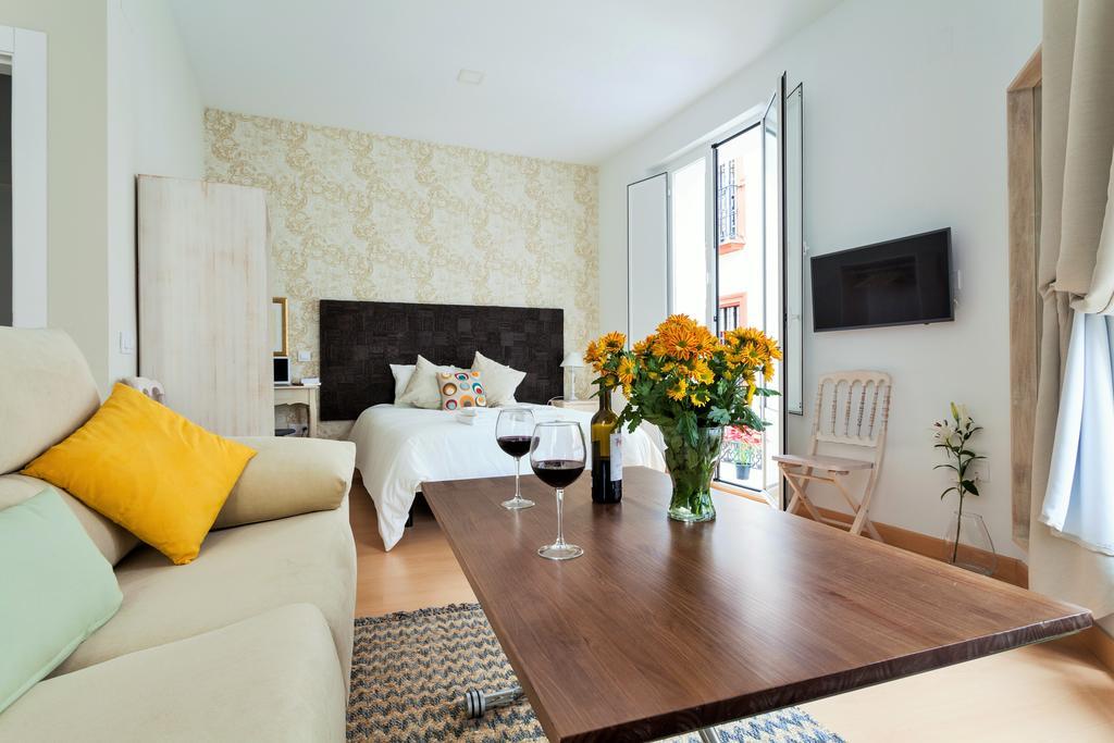 Hostly Acetres 1A Loft In City Center, Comunal Terrace, Fibre,Parking Optional Севилья Экстерьер фото
