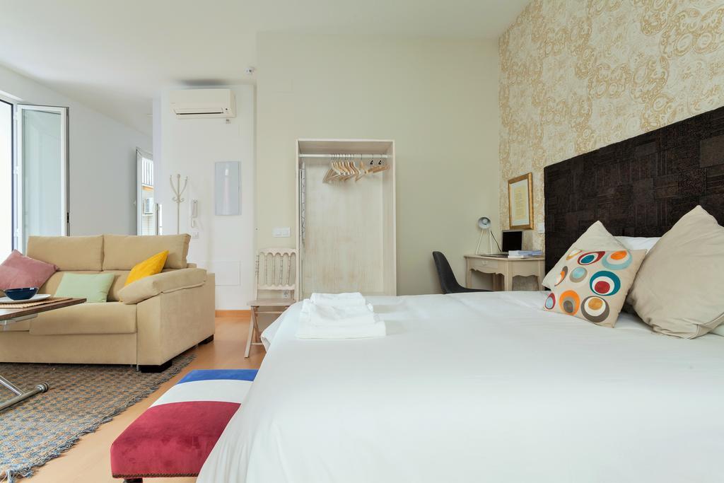 Hostly Acetres 1A Loft In City Center, Comunal Terrace, Fibre,Parking Optional Севилья Экстерьер фото